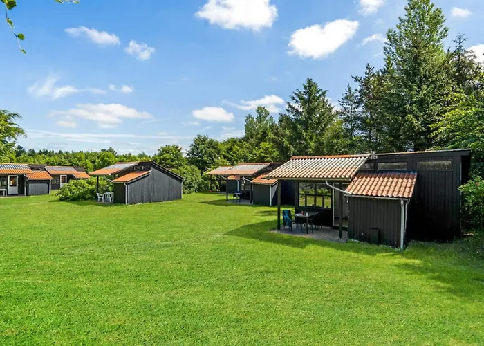 4 Person In Σπίτι διακοπών Hampen