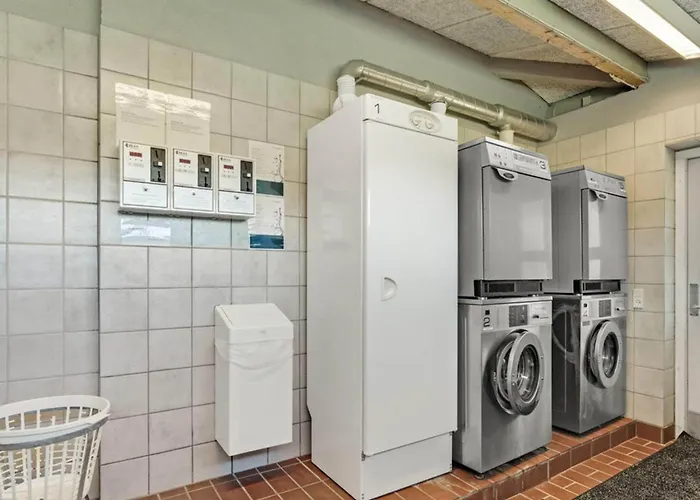 4 Person In * Hampen